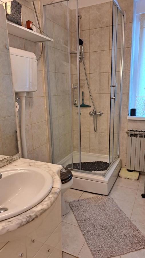 Apartman Jaki Загреб Екстериор снимка