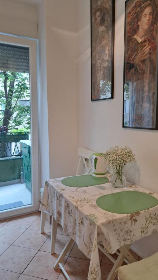 Apartman Jaki Загреб Екстериор снимка